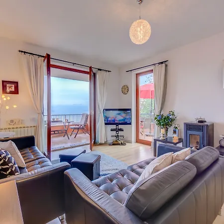 La Bellavista Penthouse Apartment *